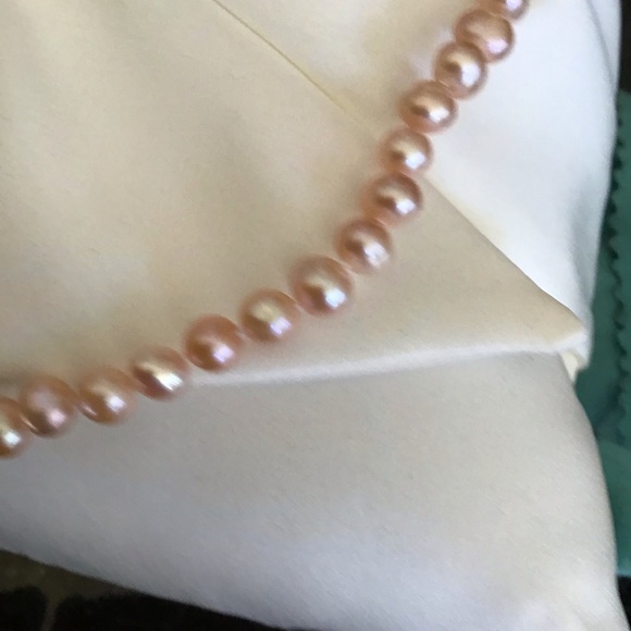 8mm NATURAL peach Pink HAND KNOTTED Pearl Strand. - Picture 7 of 8